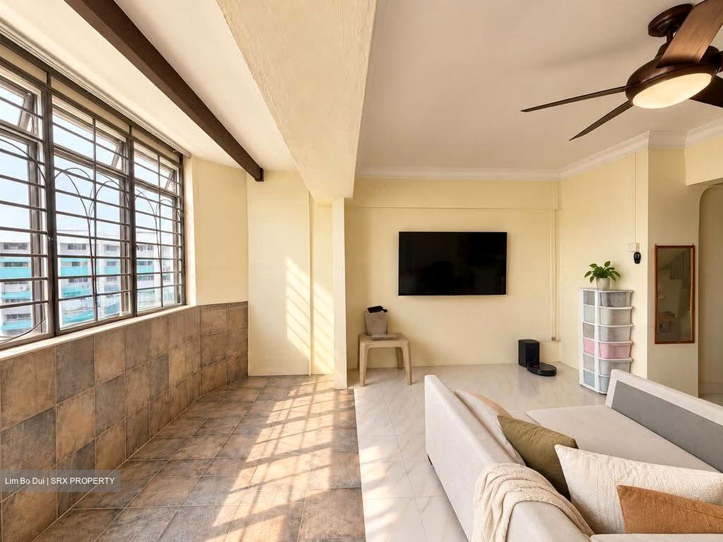 Blk 336 Jurong East Avenue 1 (Jurong East), HDB Executive #637824731